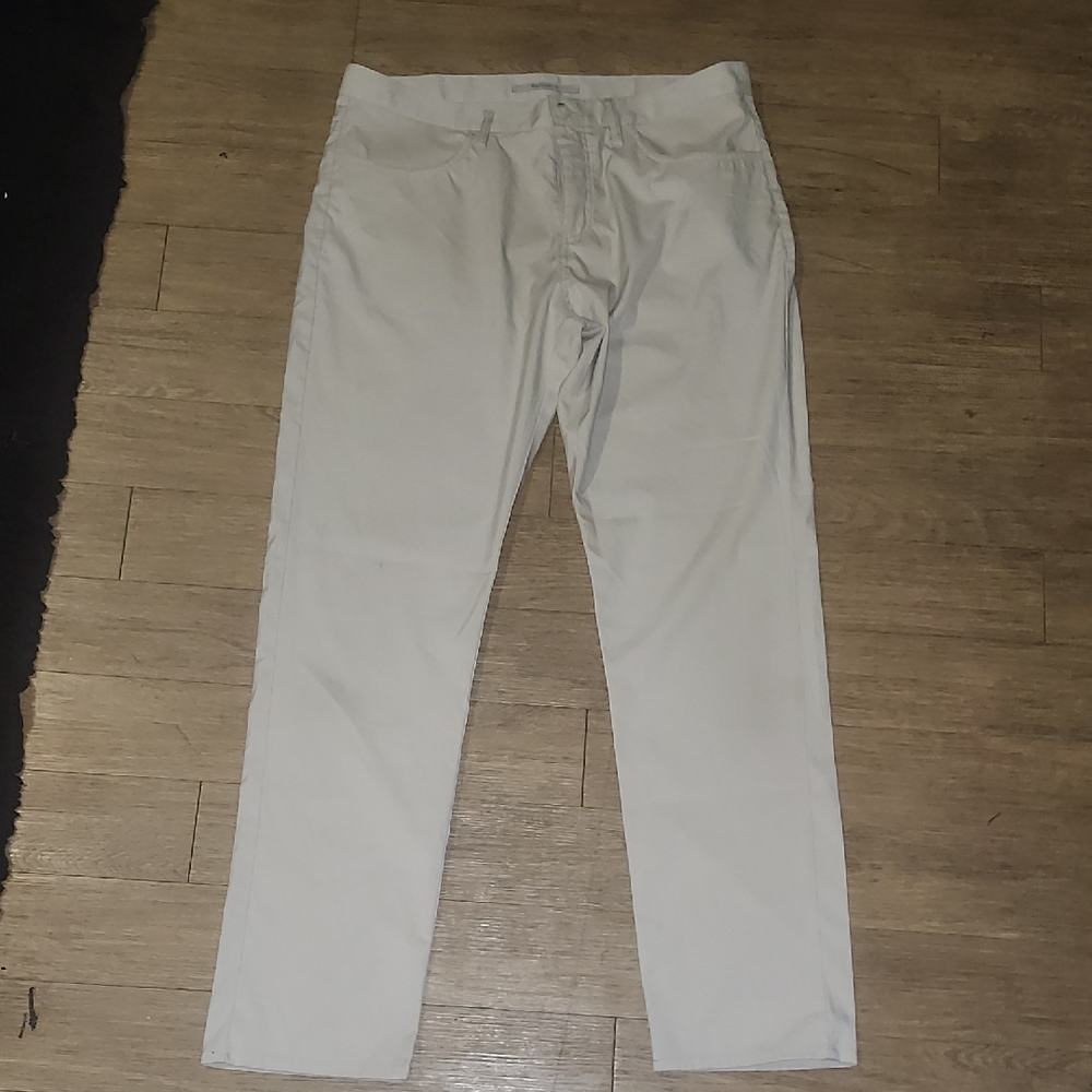 Perry Ellis Men's Light Gray Chinos